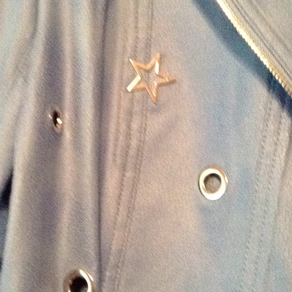 Light weight jacket - Picture 2 of 3